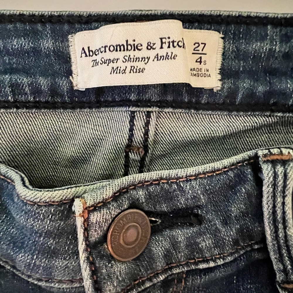 Only worn once. In excellent condition! - Picture 3 of 3